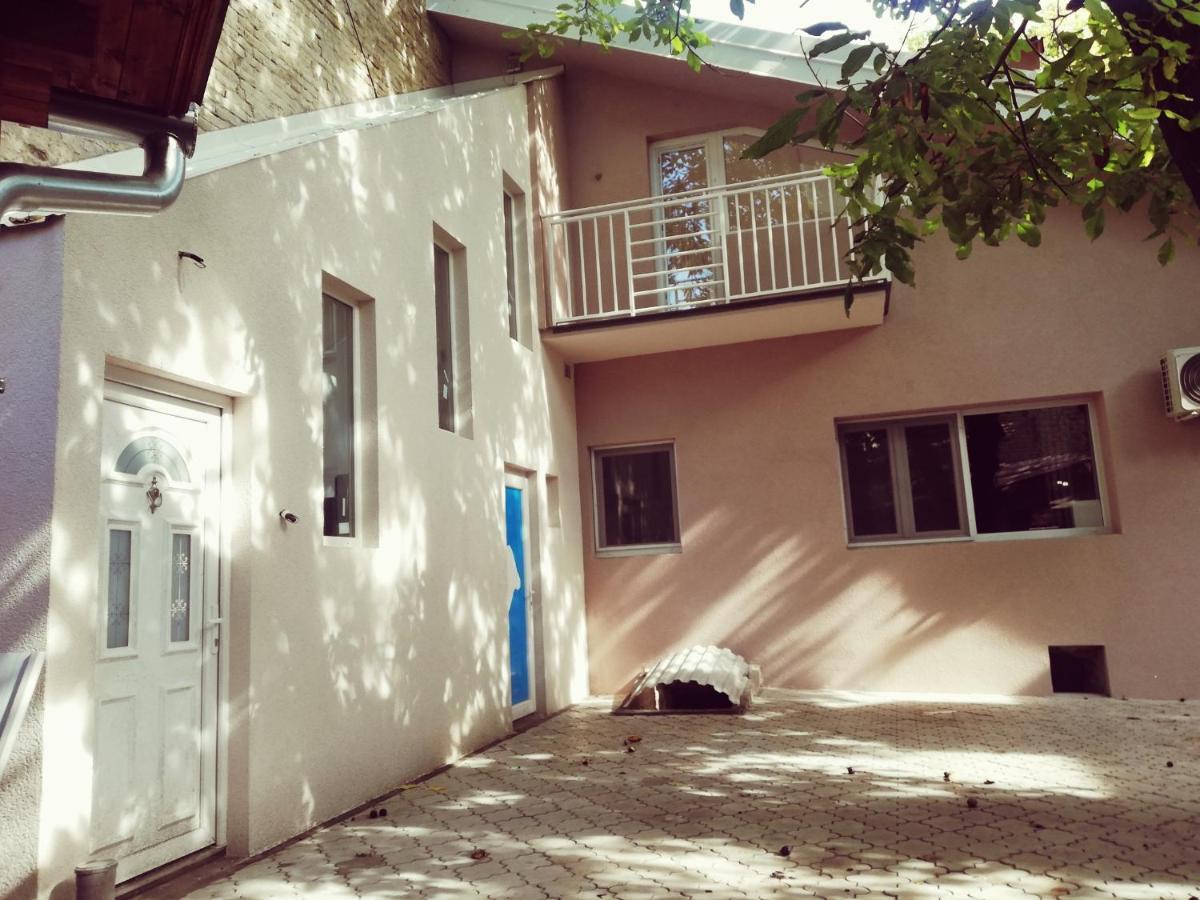Apartman Park Σουμπότικα Εξωτερικό φωτογραφία